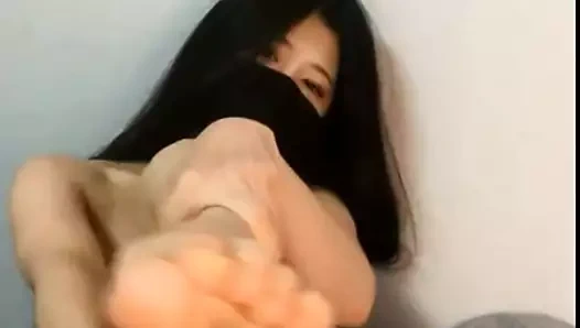 Karısının kız kardeşi – çevrimiçi mastürbasyon