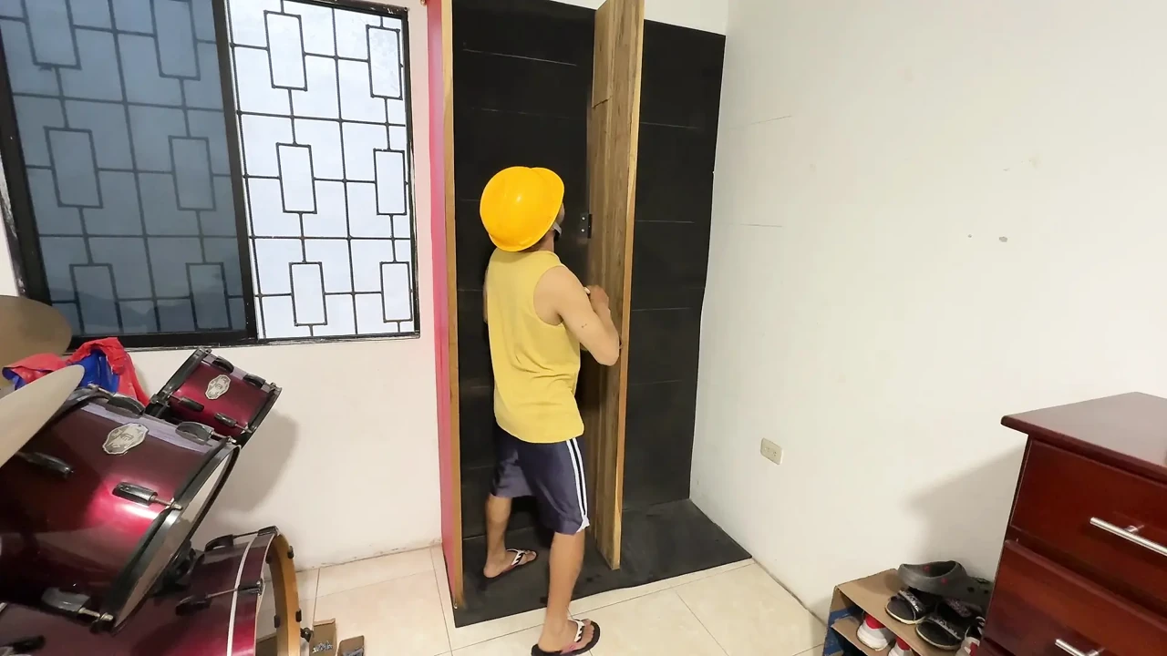 Premium The Carpenter Seduces The Housewife And Has Sex With Her While Working On A Modular Unit Feat Martin Ecuadorian Bwc Passionate Cute Petite Hd Porn (Latest) - Toronto Special