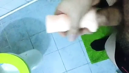 Düsseldorf'tan Alman ayı mastürbasyon yapıyor