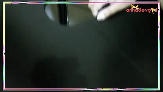 Geniş bacaklı oyuncaklar ve lezzetli sperm