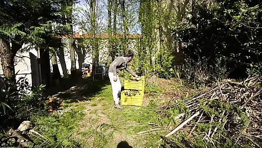 Looking for HARD TRUNKS to saw!(amateur sex in the woods)