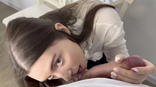 Kuni yaptı ve külotunun içine girdi - fizikte testi geçmişe benziyorum