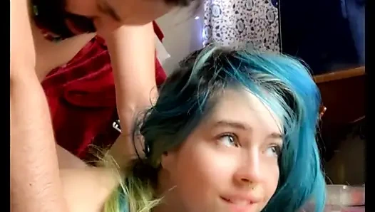 18 yaşındaki ve 31 yaşındaki kız, çok hızlı kaybettim ve yakalandım!!