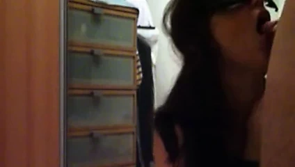 İtaatkar kız için seks ve boşalmak