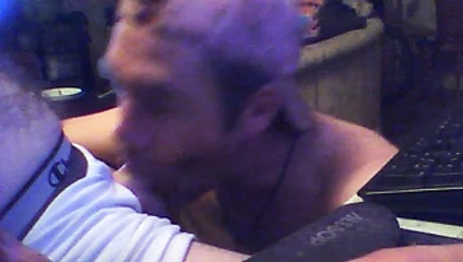 Eşcinsel yarak emici