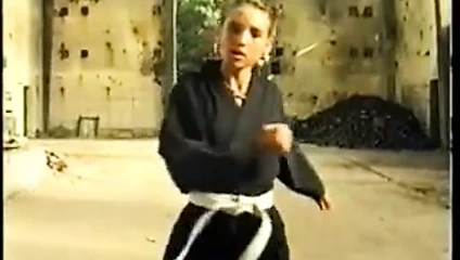 Kadın dövüş sanatları fetişi - 13