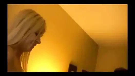 iki babes ile şanslı adam