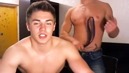 Kardeşler web kamerası