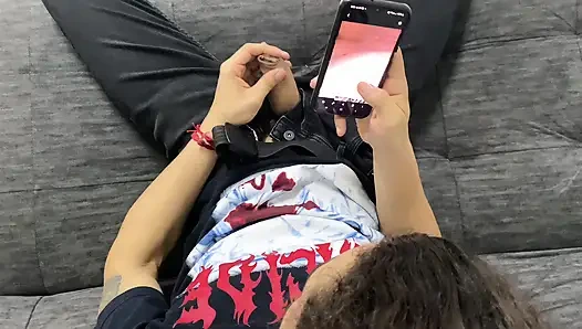 Üvey annesinin fotoğraflarıyla yakalandı!