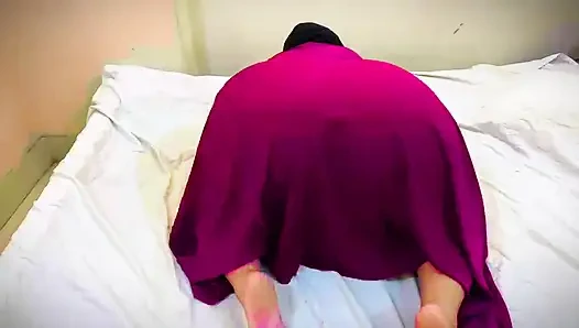 Güne yastıkla sikişmeden başemiyorum çünkü Arap süper ateşli orta yaşlı seksi kadınlar