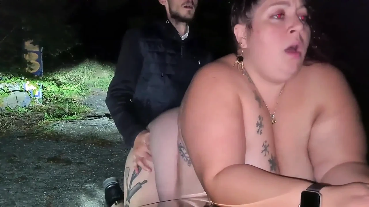 POV V Prdeli V Lese V Hluboké Noci