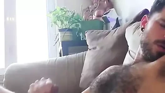 kıllı hunk kremsi bir yük vuruyor