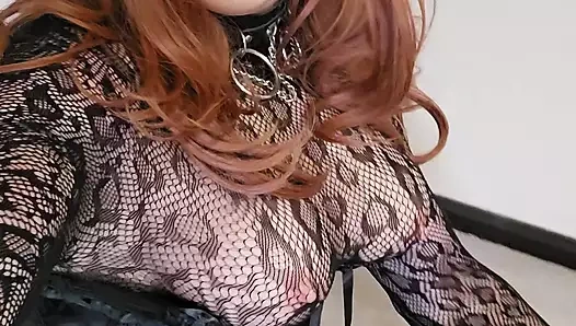 Kadın maskeli travesti