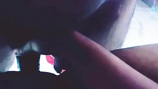 Mallu üvey erkek kardeş üvey kız kardeşiyle seks yapıyor