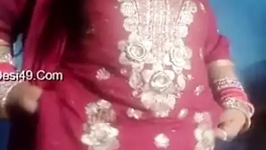 bihari göğüsler göster