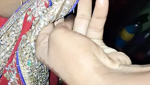 Hintli kadın suhagrat kocası