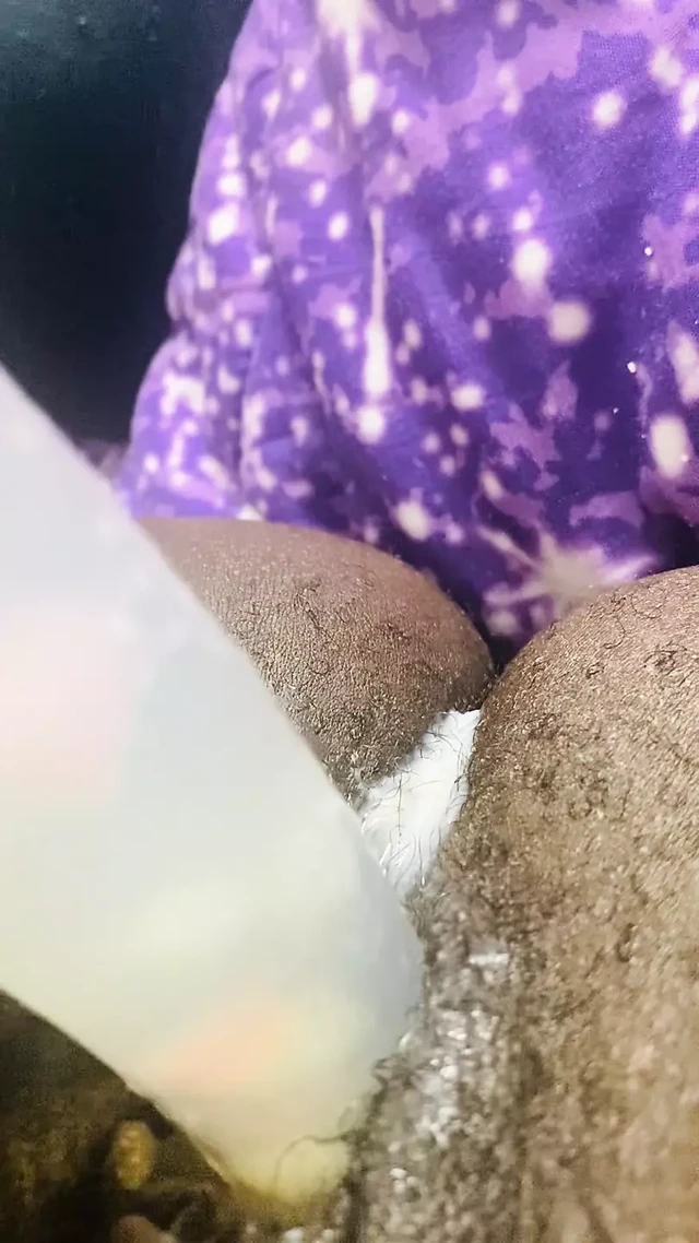 Siyah vajinamdaki dildo kayıyor ve sıcak ateşli genç güzel amcığıma giriyor ve dışarı kayıyor (onlyfans alliyahaleciaskot)