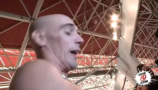 leche 69 sürtük alır fucked üzerinde sahne içinde kamu