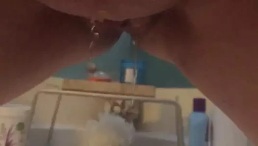 Milf puma kedi pissing içinde ağır çekim