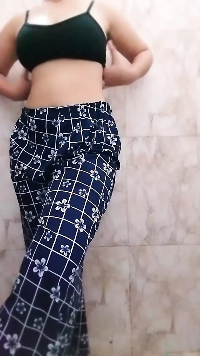 18 yaşındaki kız kardeş erkek arkadaşı tarafından çekilen viral videoda
