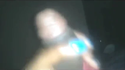 Karın otobüse binene kadar beni sikiyor