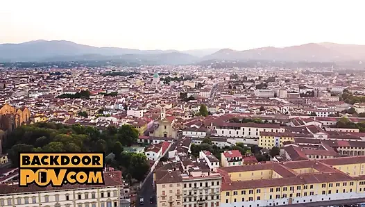 Bakış açısı - üç ateşli holly, irina cage ve lulu love ile döl emme ve anal zevk