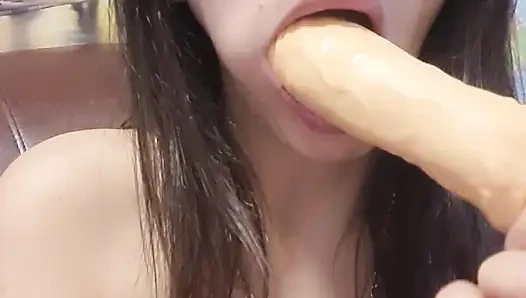 Бесплатный и потрясающий минет доло никогда!