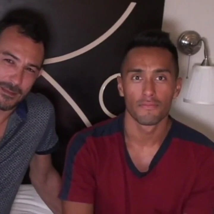 Olgun Oğlan Tarafından Sikilen Latino Adam