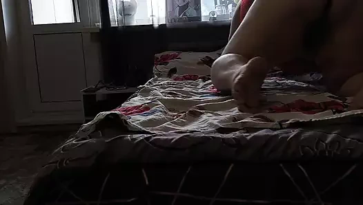 Büyük bir amcığın mastürbasyonu