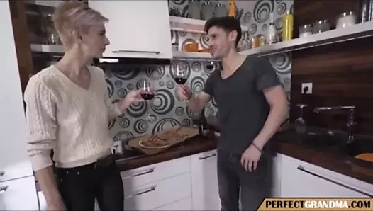 Femme olgun baiseuse -02- olgun kadın sikici