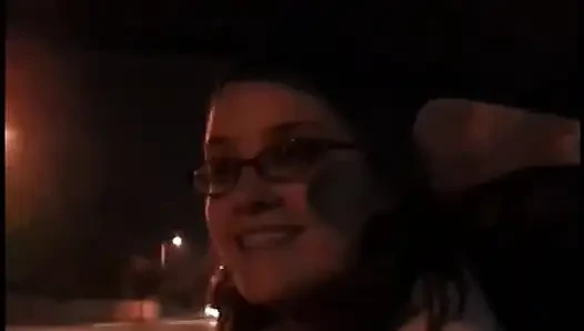 Üniversite öğrencisi sert yarak ve döl için alınıyor.