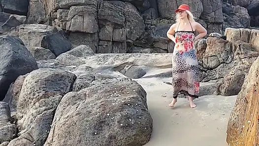 Olgun Sarışın Eş Yürüyüşten Sonra Seksin Tadını Çıkarıyor