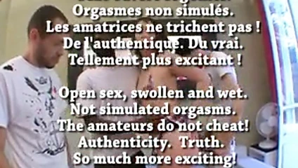 Mature en chaleur jouie dans un gang bang !