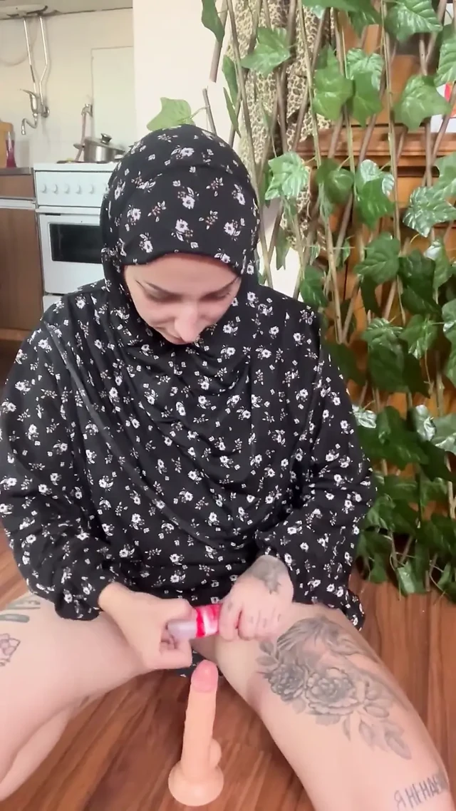 Müslüman Sana Biniyor