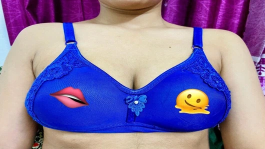 Seksi kız sikişmek için çıldırdığında