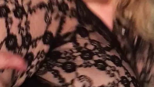 Siyahlı ally sürtük