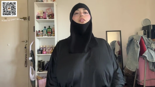 Huge titty muslim American slut gives you a joi
