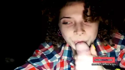 AMATOORI BLOWJOB NUORI TYTTO VIHREILLA SILMILLA POV