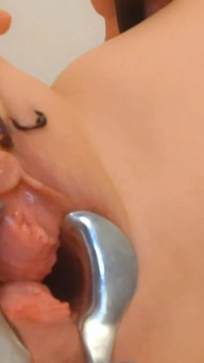 Обязательный для обмена момент из "Стимуляция ухолды немецкой нижней Sklavins!"