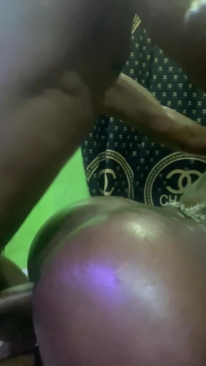 Tatlı zenci | Klip 2