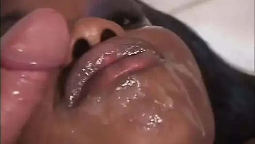 İki Çıtçıt genç abanoz orospu ile azgın olsun!