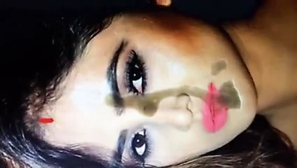 Sony charista'nın boşalma yüzü