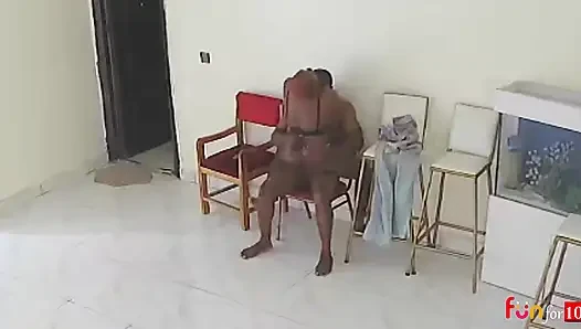 Aldatan evli kadın kayınbiraderi ile şenlik