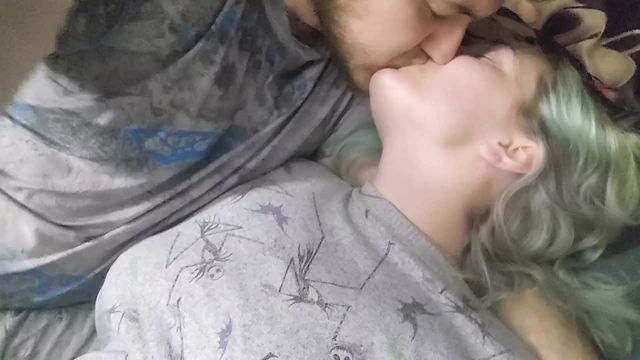 Чувственный трах в домашнем любительском видео, часть 1