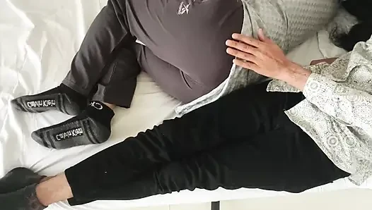 Hintli kadınlar ilk kez kocasını aldatıyor