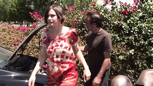 Studentin laesst sich auf sexparty von fuenf typen ficken und besamen