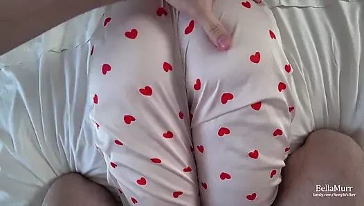 Masaj üvey kız kardeşinin amına boşalmayla sona erdi - anny walker