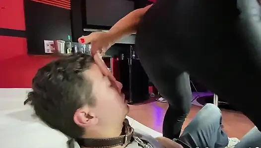 Tanrıça Kiffa ve Mrpine1 - yüze oturma