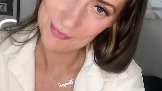 Azgın İngiliz hemşire gerçekten stresli