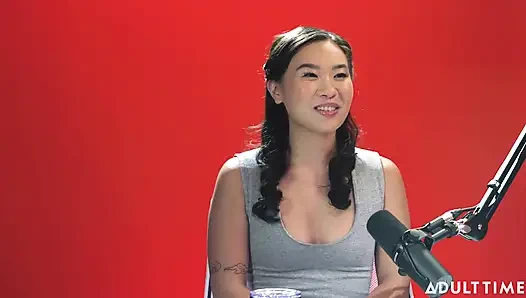 Kimmy Kimm utancı fethediyor ve kullanılmış külot satıyor | Adult Time Podcast